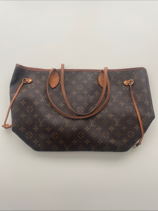 Louis Vuitton Handbags - Louis Vuitton Neverfull tote